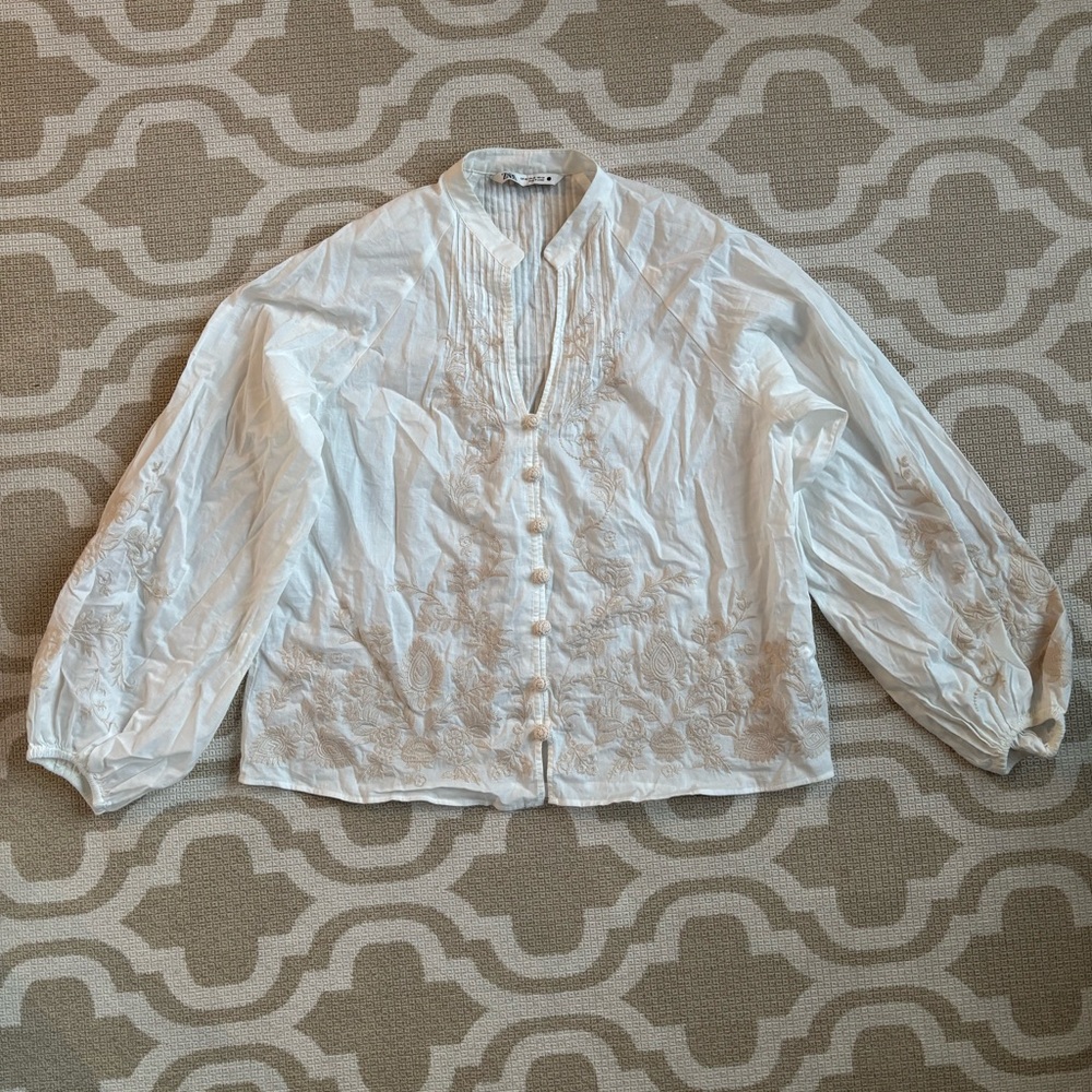 Zara Embroidery White Blouse with Beige Button Detail